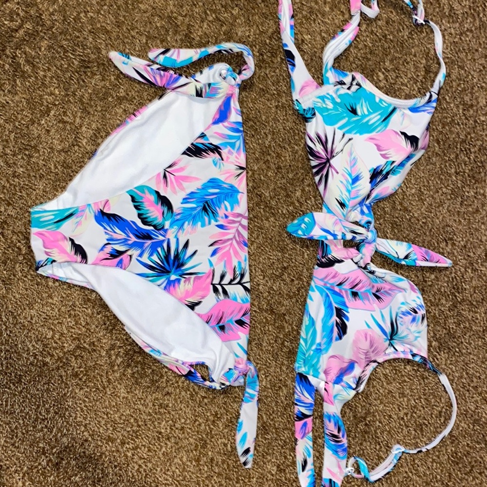 Multicolor bikini top and bottom